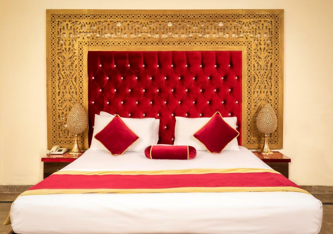 Rose Palace Hotel Lahore Exterior foto